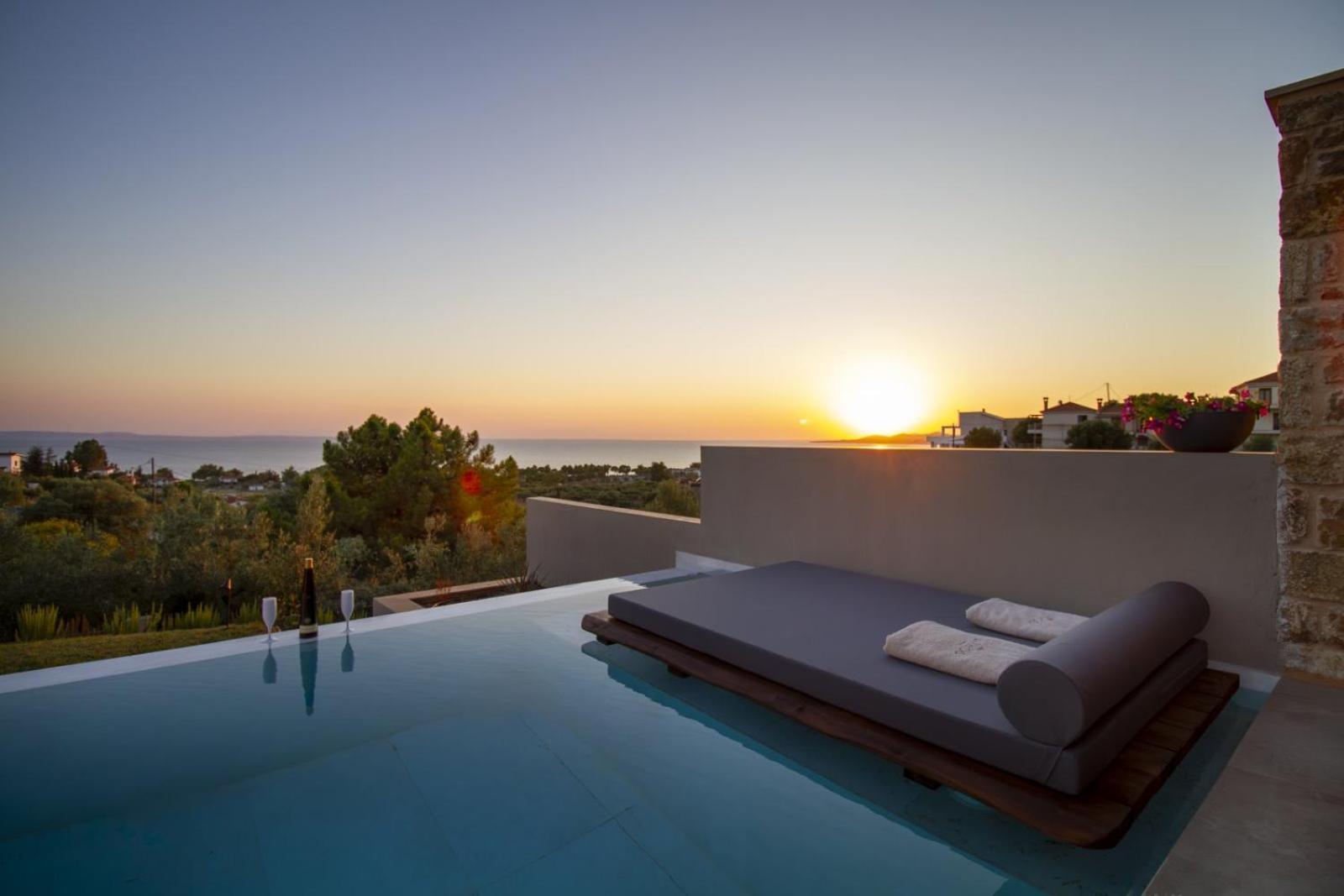 Lithos Villas - Nikiti Halkidiki Bagian luar foto